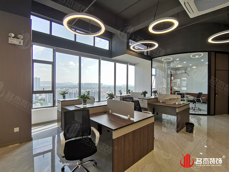 開放辦公區(qū)裝修設計